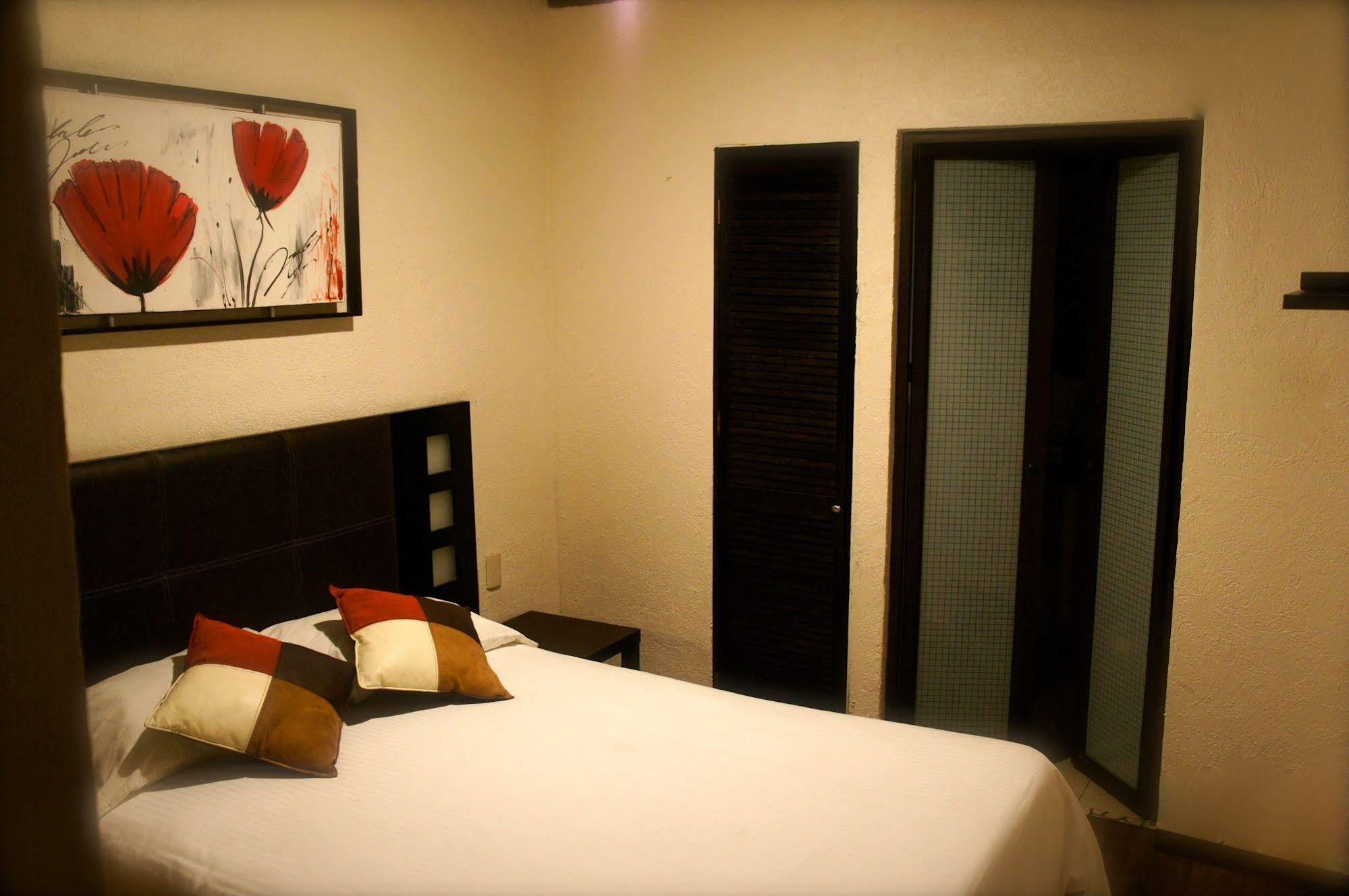 Aztic Hotel And Executive Suites Mexico City Exterior photo